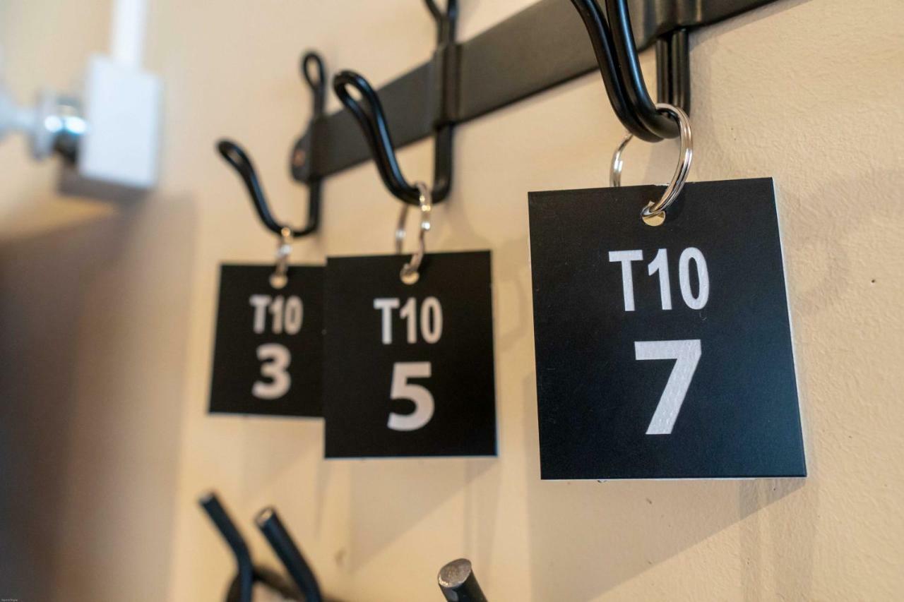 T10 Hotel Iceland Hafnarfjörður Екстериор снимка
